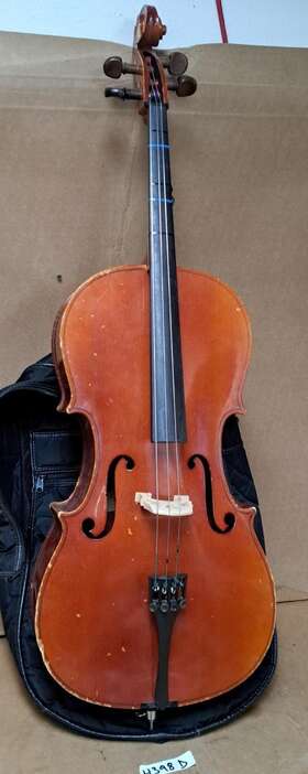 F611 Antonious Stradivarius F611/c Cello D F611 Antonious Stradivarius F611/c Cello D