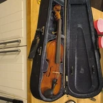 Carlo Robelli Acoustic Violin Brown Varnish Chinrest W/ Bow & Hard Case. Fixed Price $60.00.